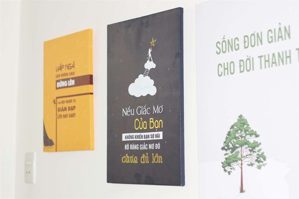 Mua tranh canvas treo tường ở đâu giá rẻ?
