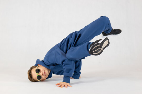 Bùng Nổ Cùng 100+ Vũ điệu Breakdance Cực Chất