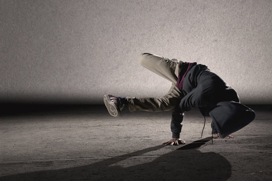 Bùng Nổ Cùng 100+ Vũ điệu Breakdance Cực Chất