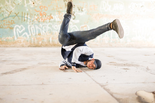 Bùng Nổ Cùng 100+ Vũ điệu Breakdance Cực Chất