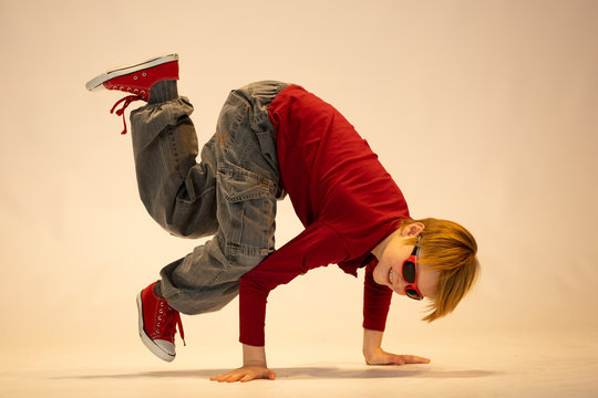 Bùng Nổ Cùng 100+ Vũ điệu Breakdance Cực Chất