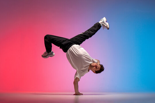 Bùng Nổ Cùng 100+ Vũ điệu Breakdance Cực Chất