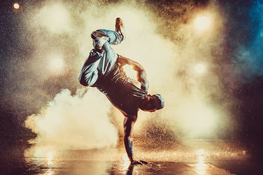 Bùng Nổ Cùng 100+ Vũ điệu Breakdance Cực Chất