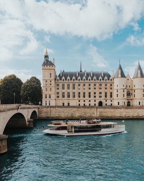 Giấc mơ mang tên Paris