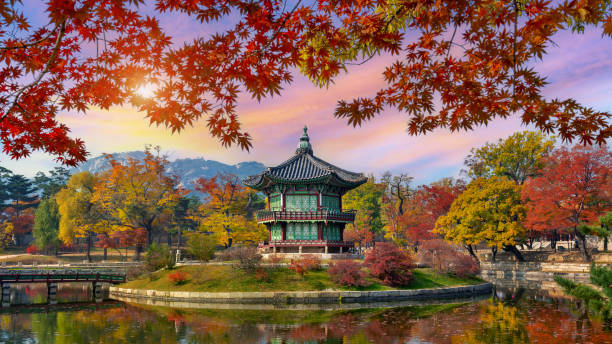 Cung điện Gyeongbokgung vào mùa thu