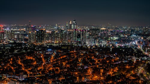 Thành phố cùa Hàn Quốc về đêm từ trên cao